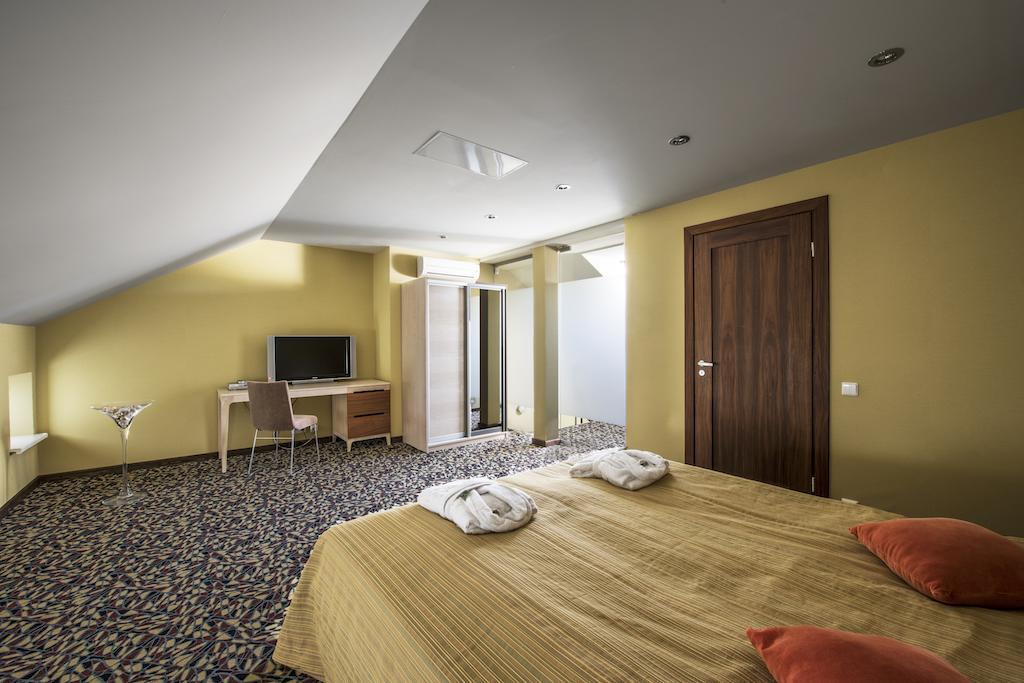Oro Nida Hotel Luaran gambar